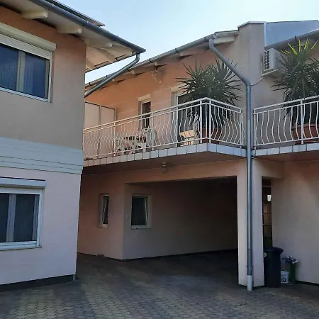 Apartment Siofok, Lake Balaton 5 *
